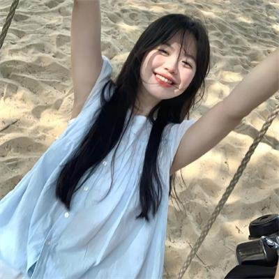 橘衫男子的画像 在线观看